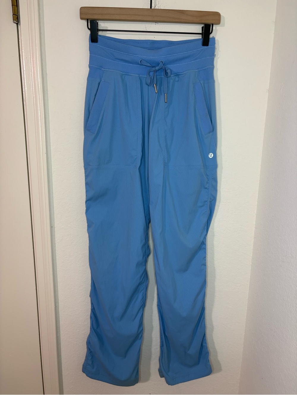 Lululemon Dance Studio Pants in Blue Nile Size 2 - Picture 8 of 16